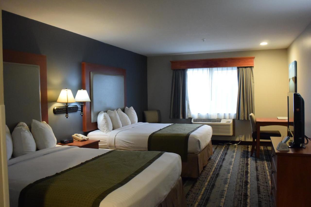Best Western Newberg Inn Bagian luar foto