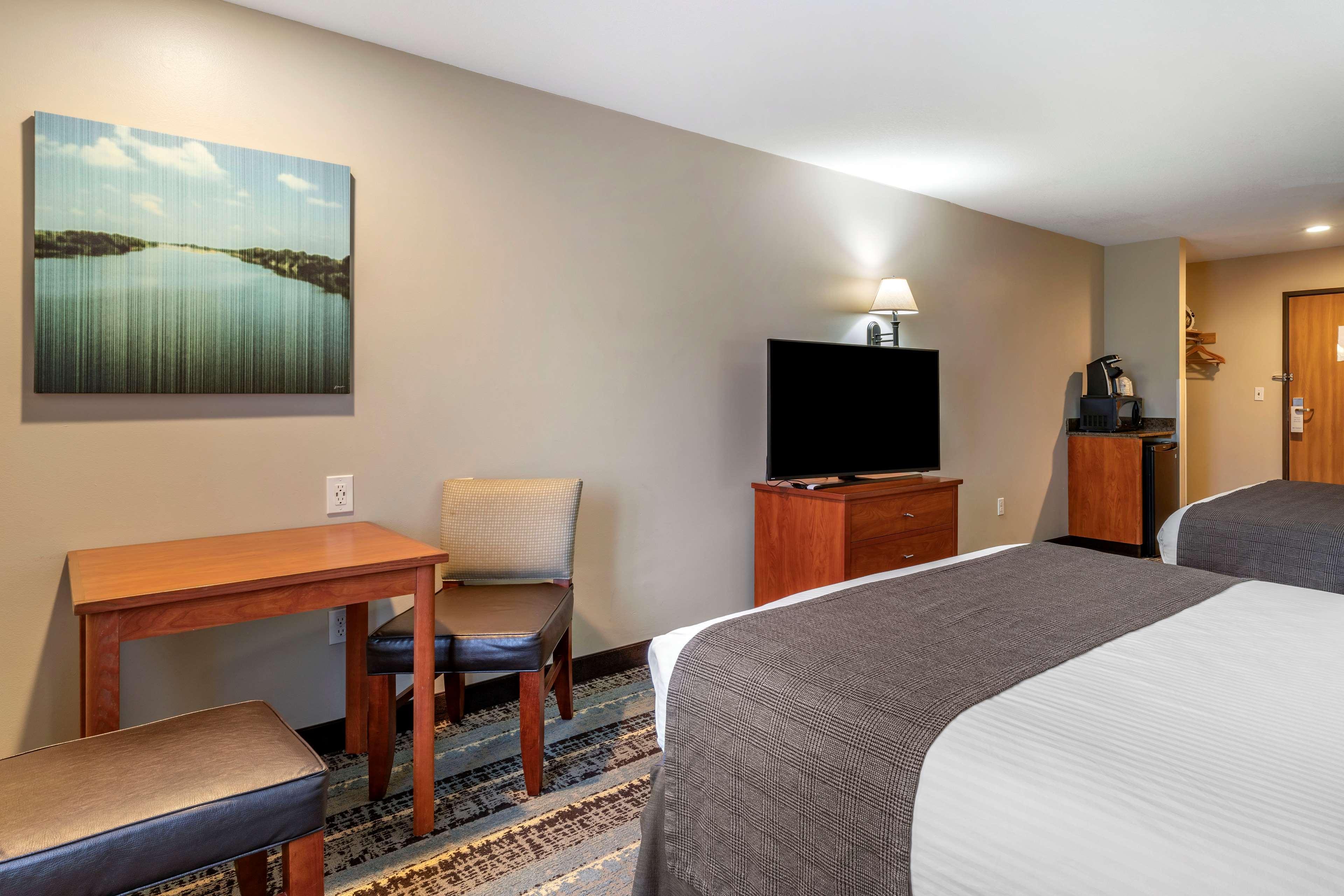 Best Western Newberg Inn Bagian luar foto