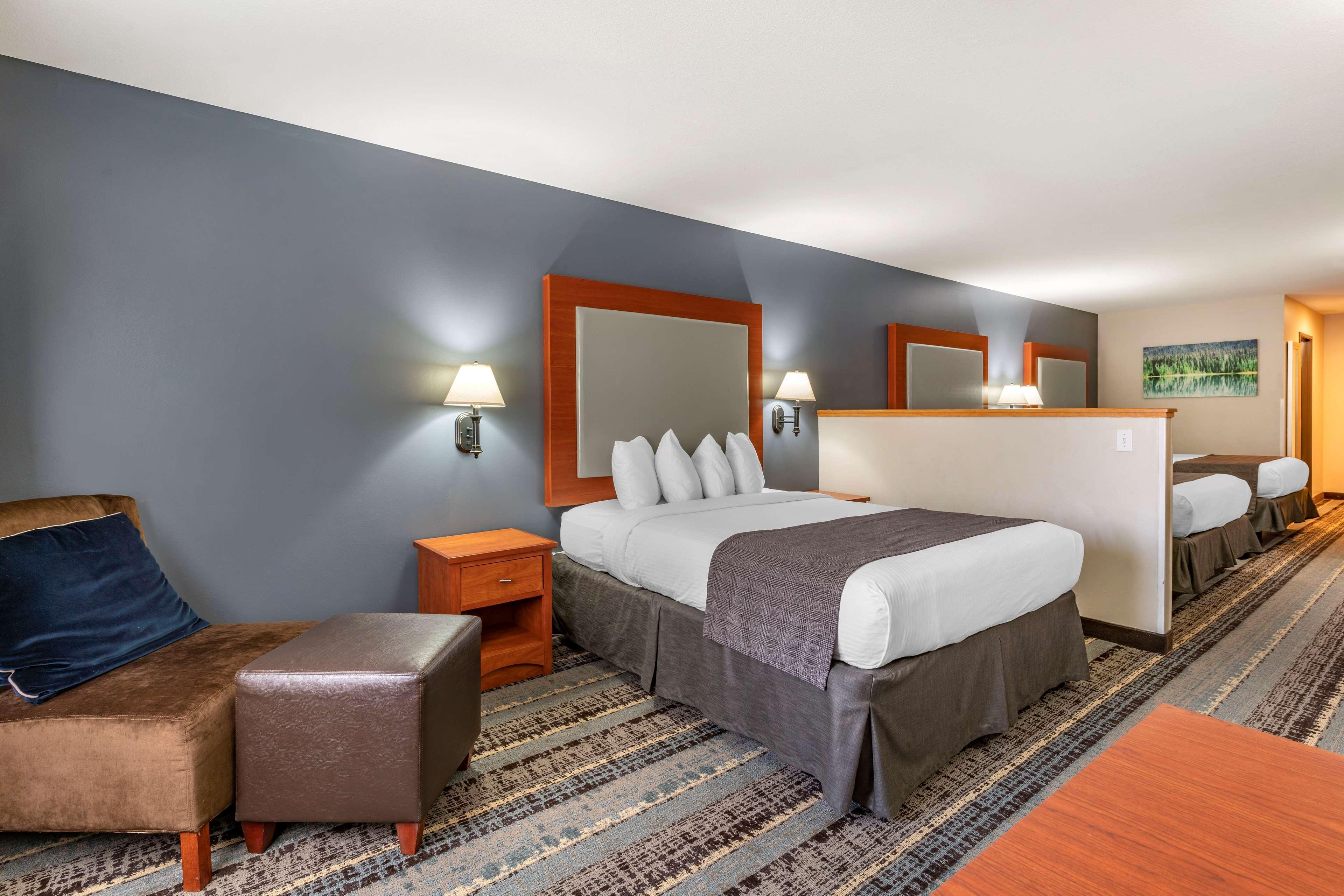 Best Western Newberg Inn Bagian luar foto