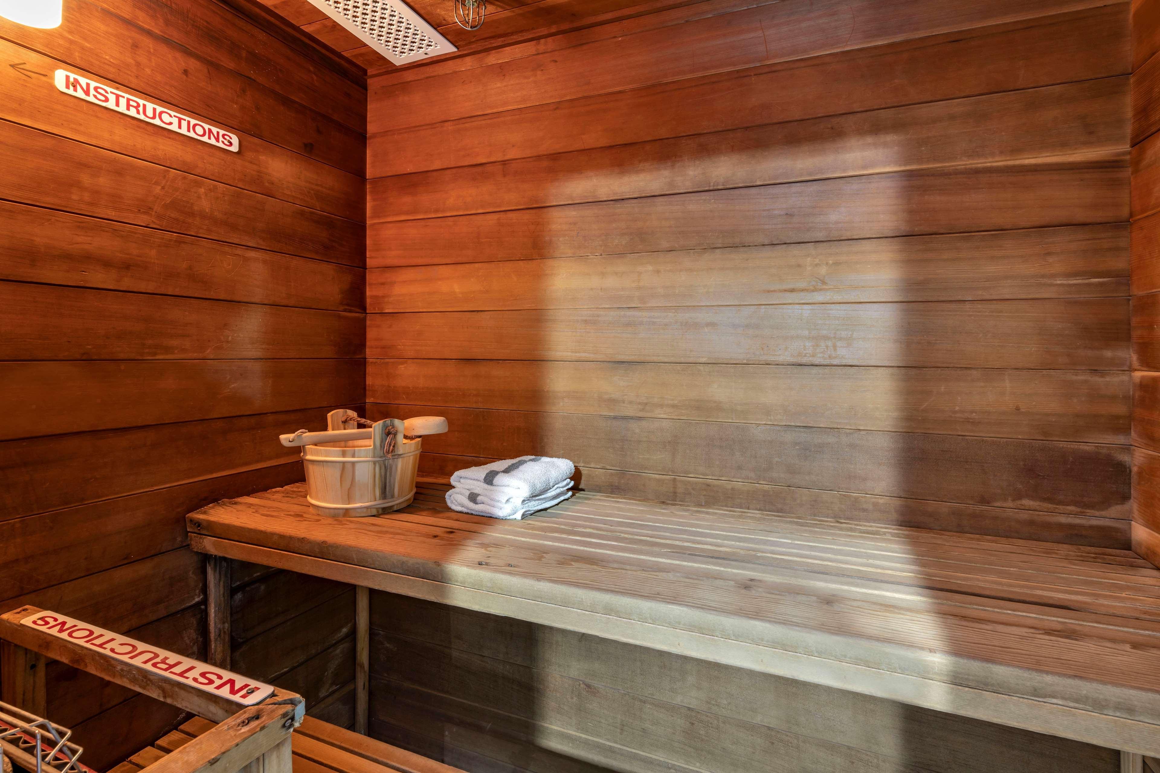 Best Western Newberg Inn Bagian luar foto