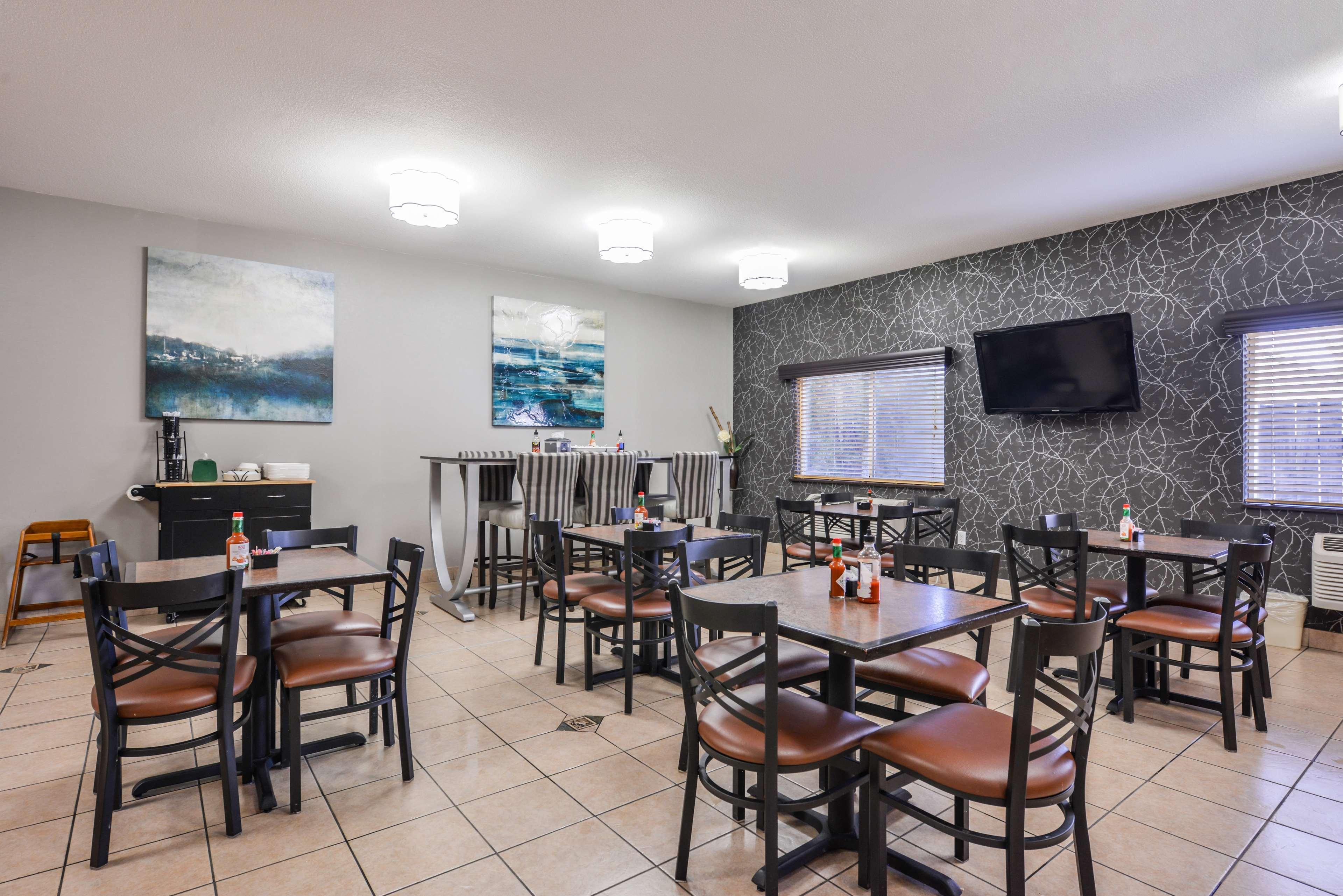 Best Western Newberg Inn Bagian luar foto