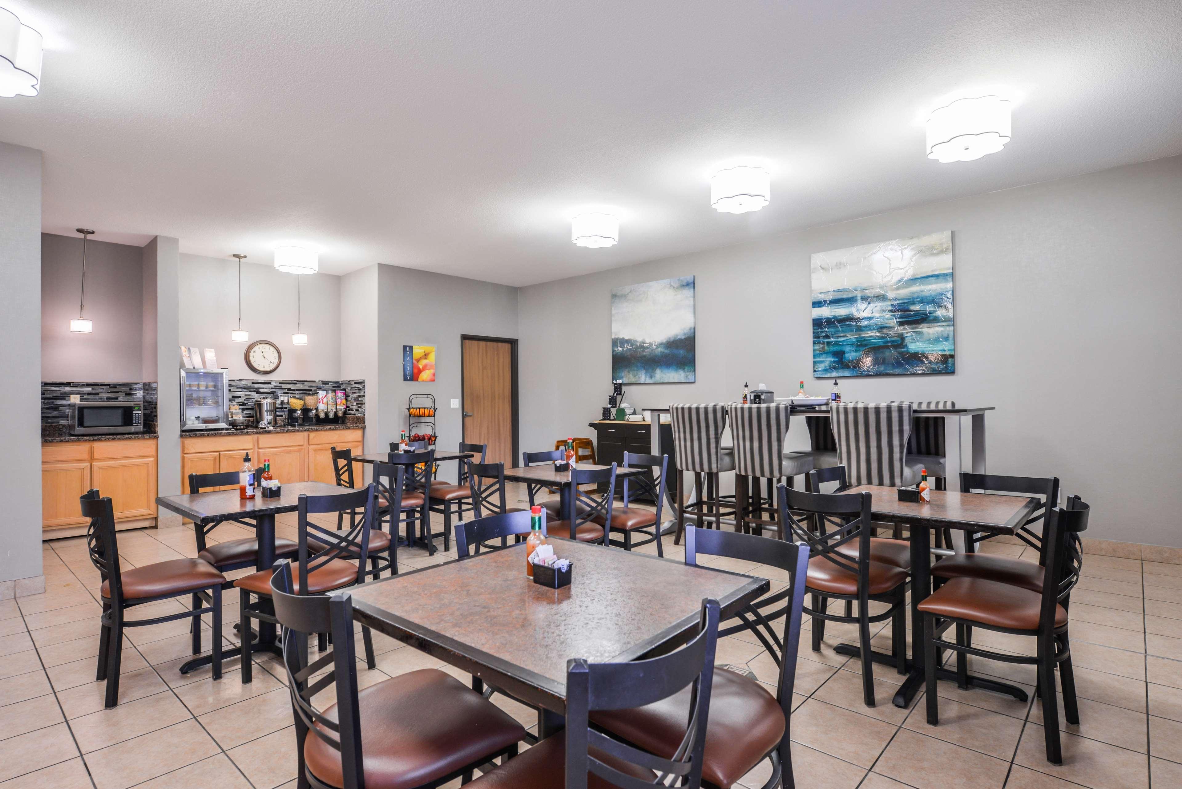Best Western Newberg Inn Bagian luar foto