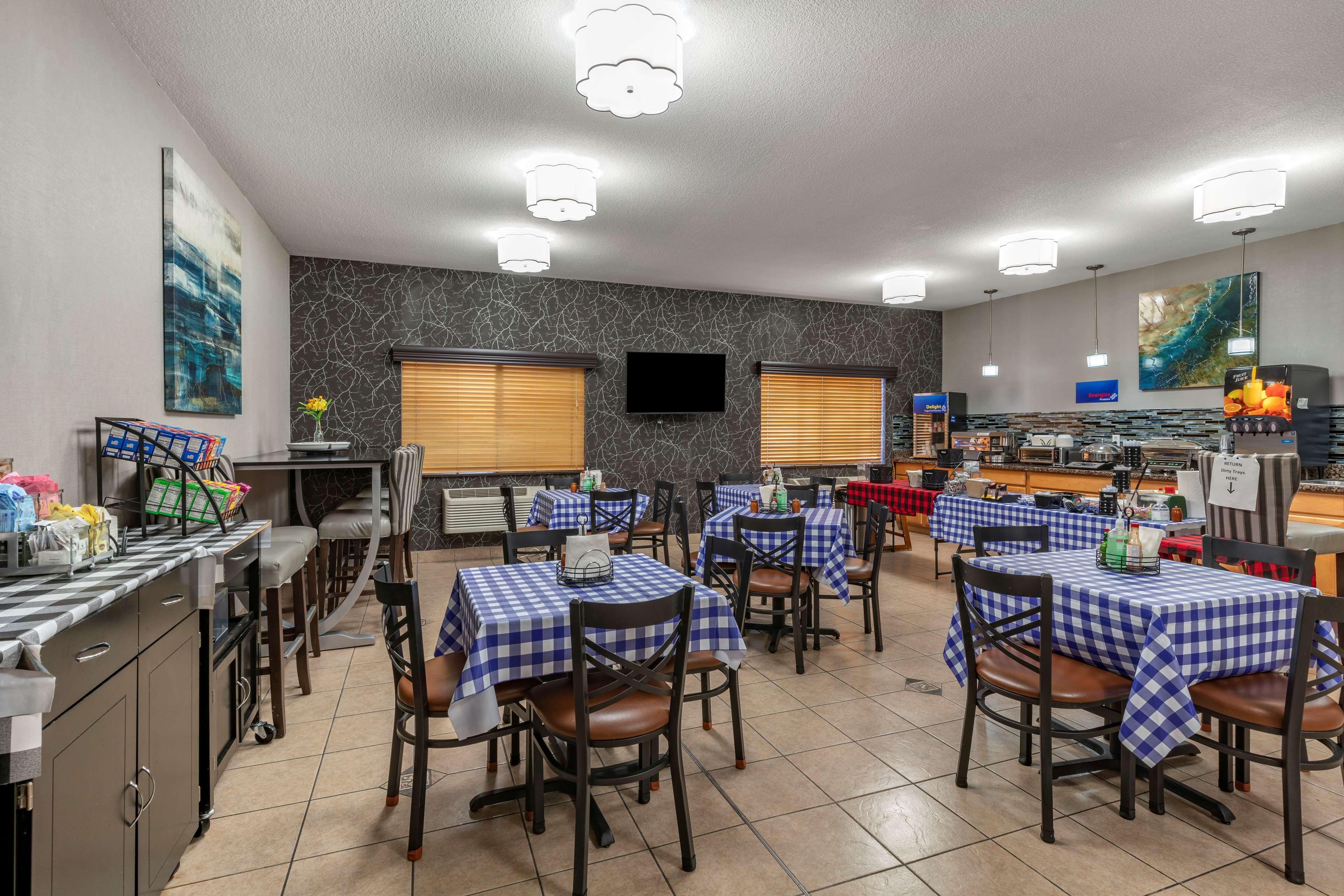 Best Western Newberg Inn Bagian luar foto
